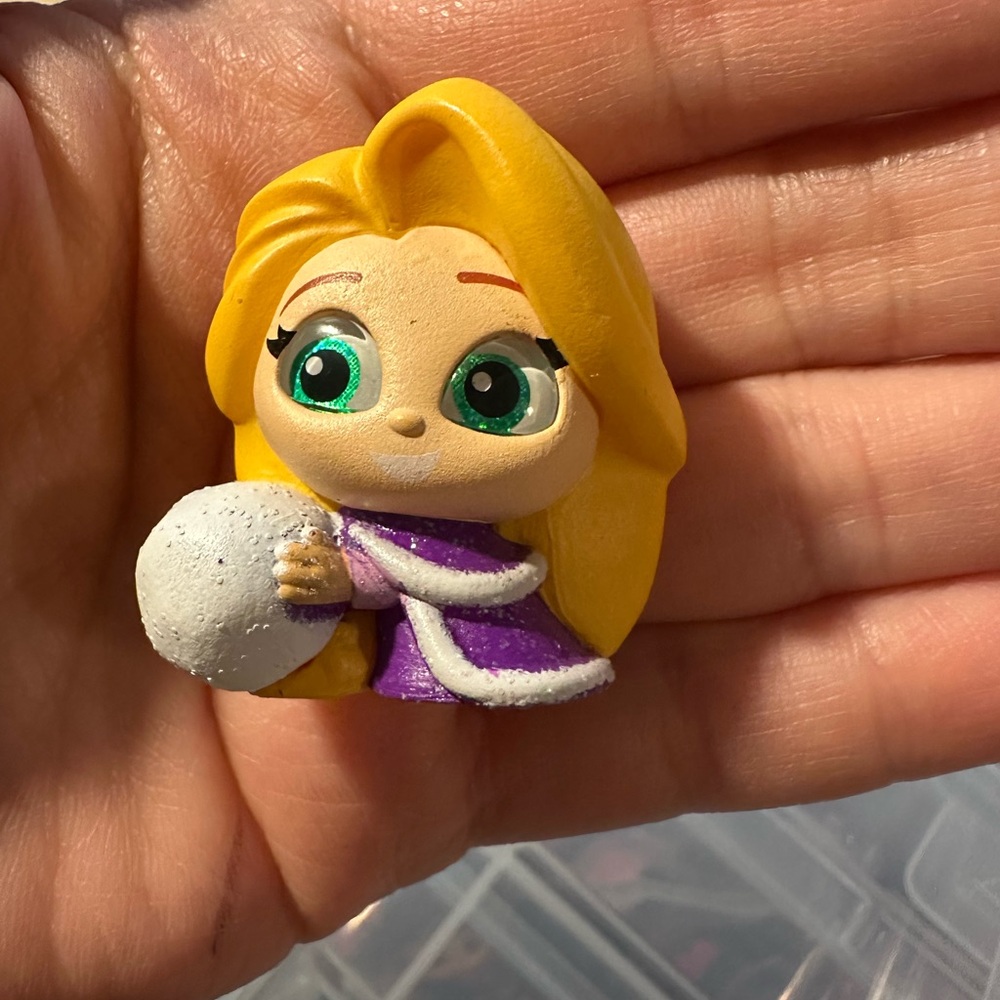 Disney Doorables Pixel Perfect Rapunzel